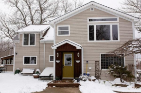 Rustic Farmhouse in Gaspereau Valley Wine Country!